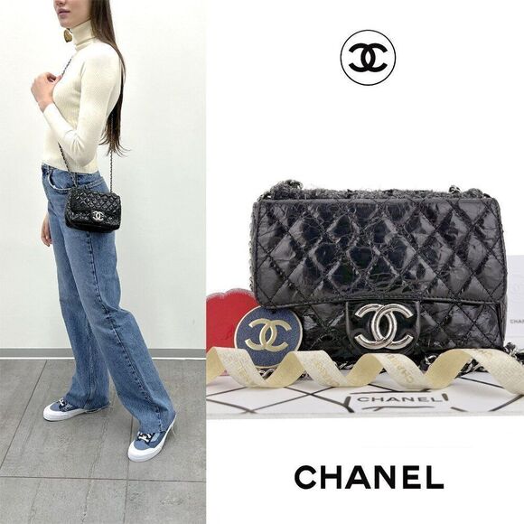 Chanel Crinkled Calfskin Leather and Tweed Classic Flap in Black - Picture 1 of 14